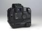 Preview: Canon EOS 5 + VG-10