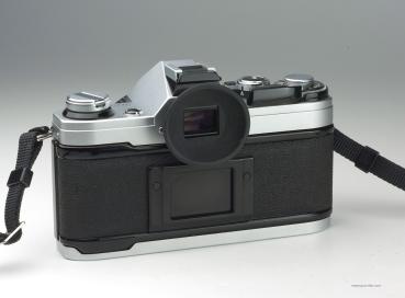 Canon AE-1 + FD 50mm f/1.8 S.C.