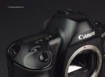 Canon EOS 1N + Command Back E1