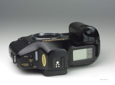Canon T90