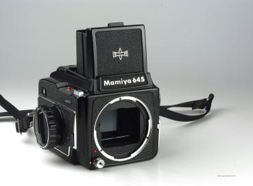 Mamiya M645 + Lichtschachtsucher