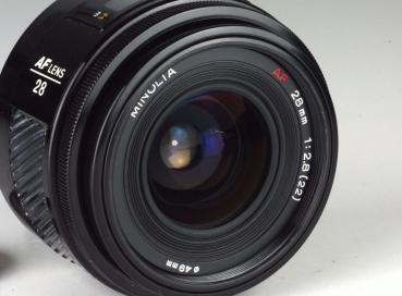 Preview: Minolta AF 28mm f/2.8 Preview: Minolta AF 28mm f/2.8