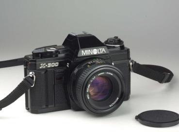 Minolta X-300 black + MD 1.7/50mm