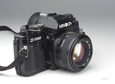 Minolta X-700 + MD 1.4/50mm