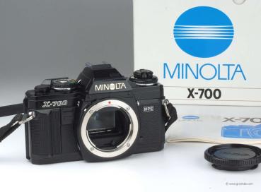 Minolta X-700