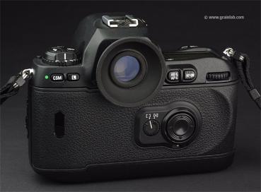 Nikon F100