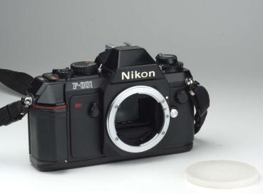 Nikon F-301