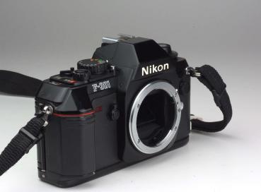 Preview: Nikon F-301