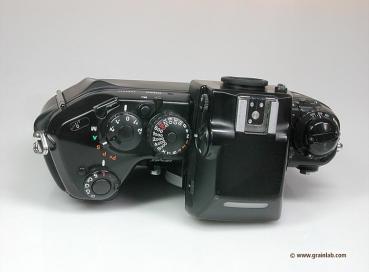 Nikon F4s + MB-21