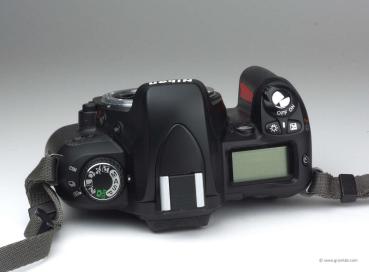 Nikon F75