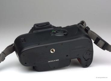 Nikon F75