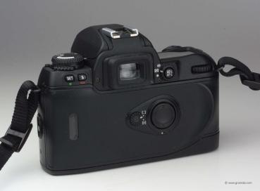 Preview: Nikon F80