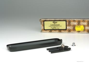 Nikon MB-3 - AA Batteriehalter