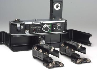 Nikon MD-2 + MB-1