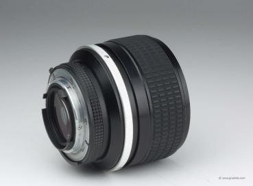 Preview: Nikon Nikkor 85mm f/1.4 AIS