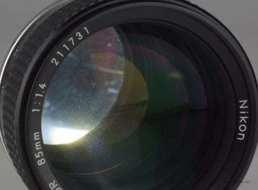 Preview: Nikon Nikkor 85mm f/1.4 AIS