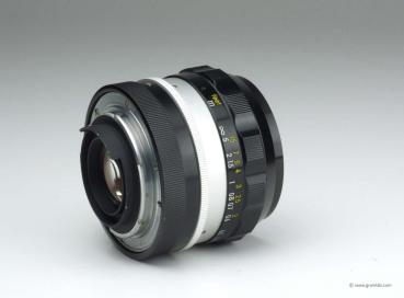 Preview: Nikon Nikkor-N Auto 24mm f/2.8 nonAI