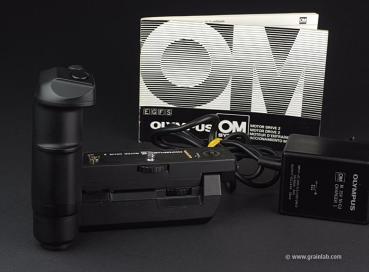 Olympus Motor Drive 2 + 15V Ni-Cd Control Pack 2 + Charger