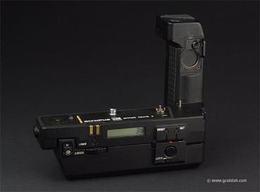 Olympus Motor Drive 2 + 15V Ni-Cd Control Pack 2 + Charger