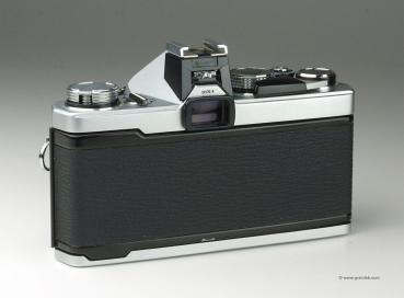 Olympus OM-1n + Zuiko 1.8/50mm