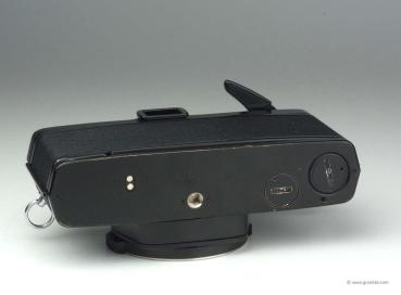 Olympus OM-1n black