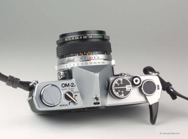 Olympus OM-2n + Zuiko 1.8/50mm