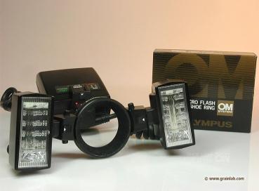 Olympus T28 Macro-Doppelblitz + T Power Control 1
