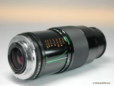 Vivitar 100mm f/2.8 Macro für Olympus OM