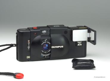 Olympus XA-4 Macro + A11 Flash