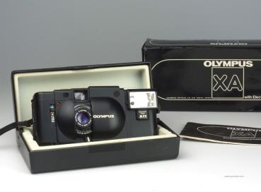 Olympus XA + A11 Blitz