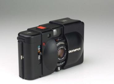 Preview: Olympus XA