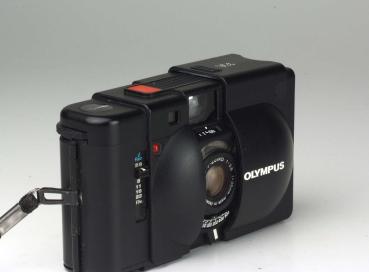 Preview: Olympus XA