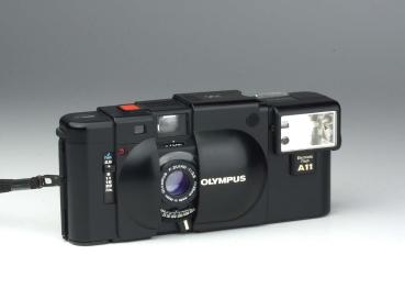 Olympus XA + A11 Blitz