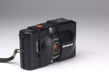 Preview: Olympus XA