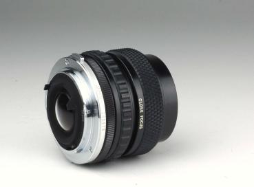 Preview: Olympus Zuiko 35-70mm f/3.5-4.5