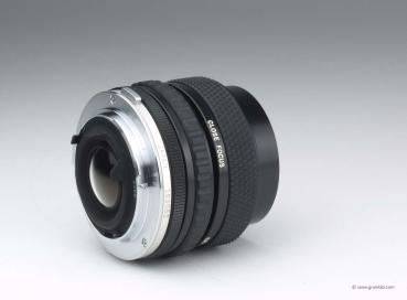 Preview: Olympus Zuiko 35-70mm f/3.5-4.5