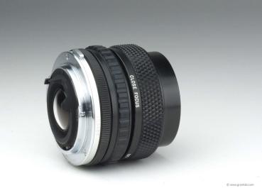 Preview: Olympus Zuiko 35-70mm f/3.5-4.5