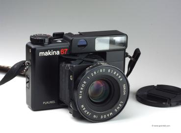 Plaubel Makina 67 + Nikkor 2.8/80mm