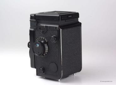 Preview: Yashica MAT-124G
