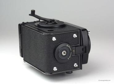 Yashica MAT-124G