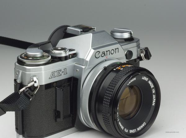 Canon AE-1 + FD 50mm f/1.8 S.C.