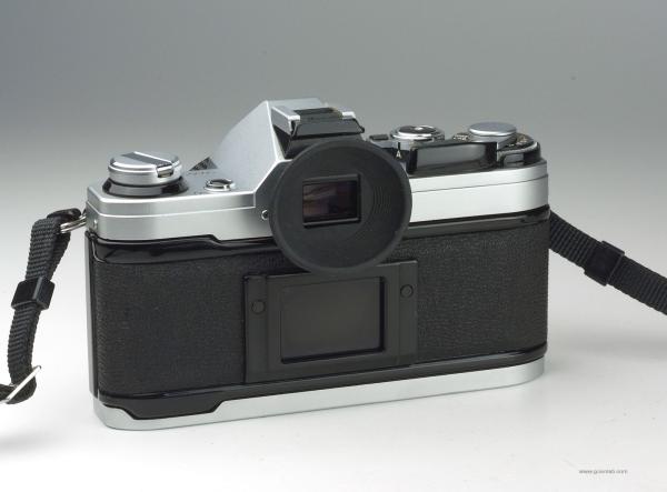 Canon AE-1 + FD 50mm f/1.8 S.C.