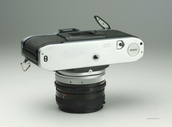 Canon AE-1 + FD 50mm f/1.8 S.C.