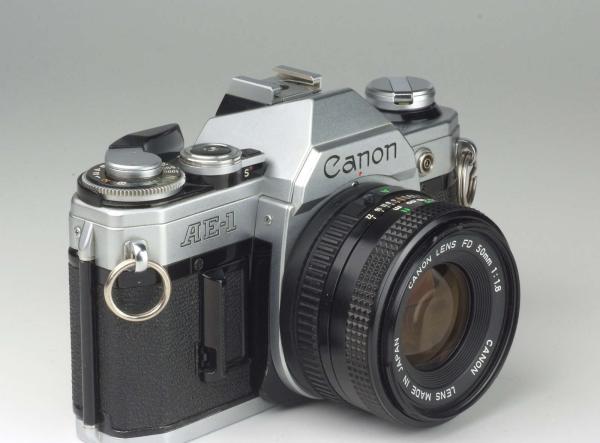 Canon AE-1 + FD 50mm f/1.8