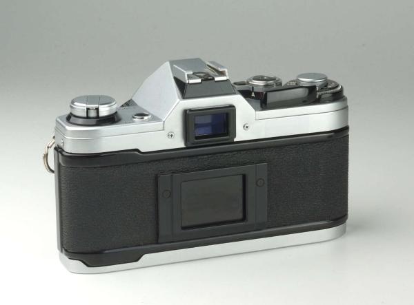 Canon AE-1 + FD 50mm f/1.8