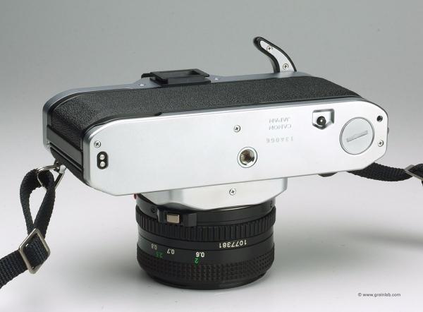 Canon AV-1 + FD 50mm f/1.8