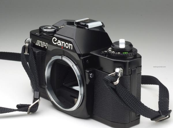 Canon AV-1 black