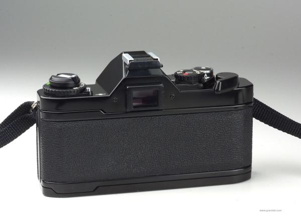 Canon AV-1 black