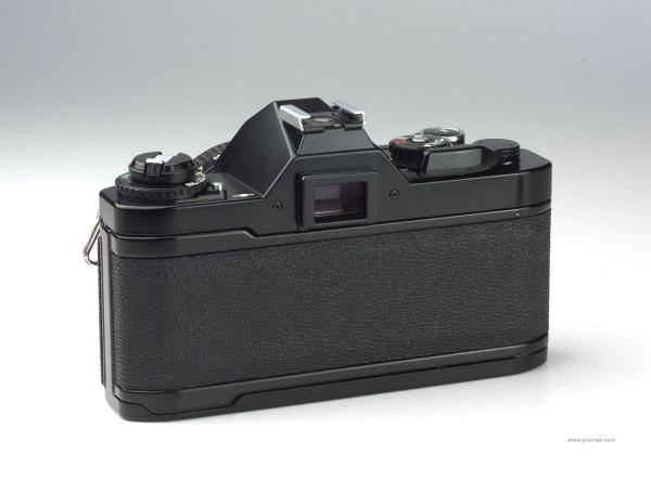 Canon AV-1 black + FD 50mm f/1.8 S.C.