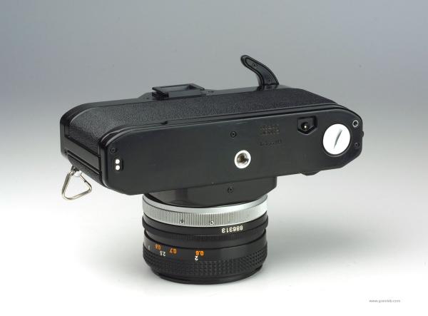 Canon AV-1 black + FD 50mm f/1.8 S.C.